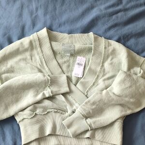 American Eagle Sweater